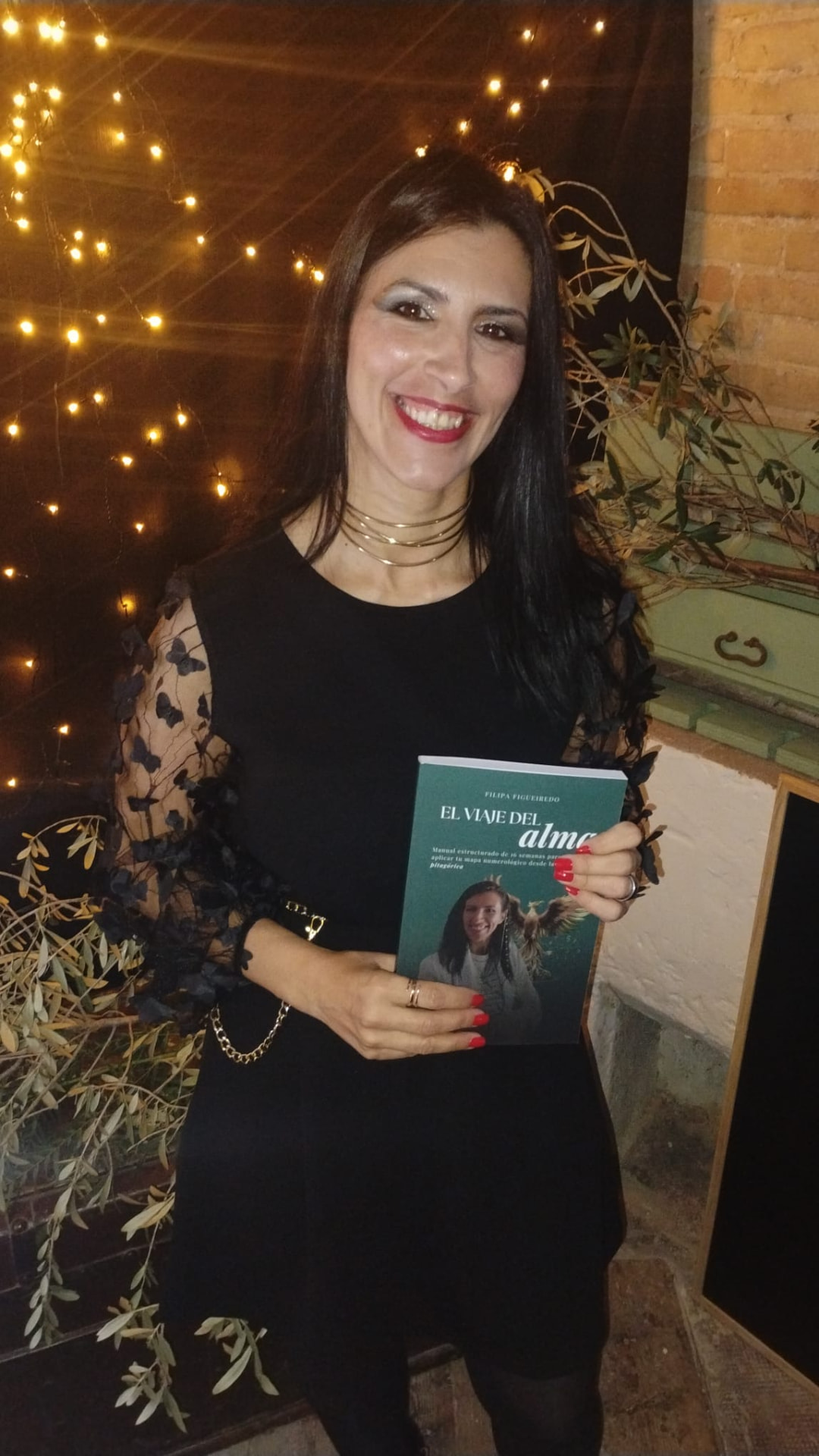 Filipa Figueiredo con su libro